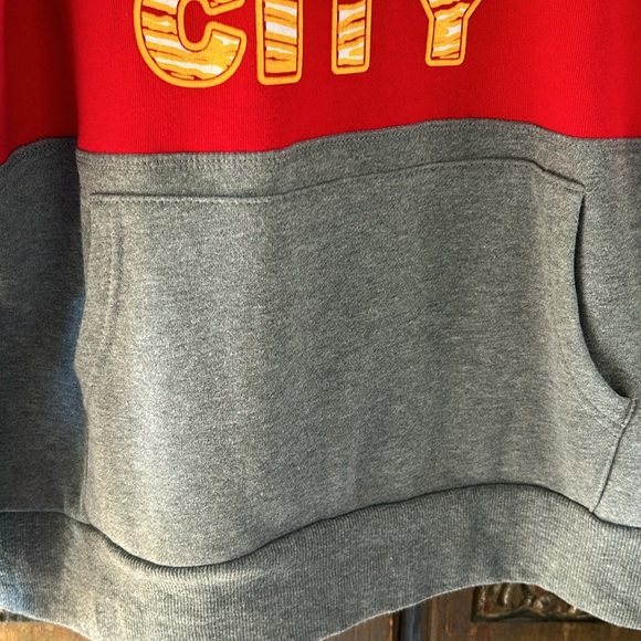 Love Letters Kansas City Chiefs hoodie, size XL - Picture 3 of 8